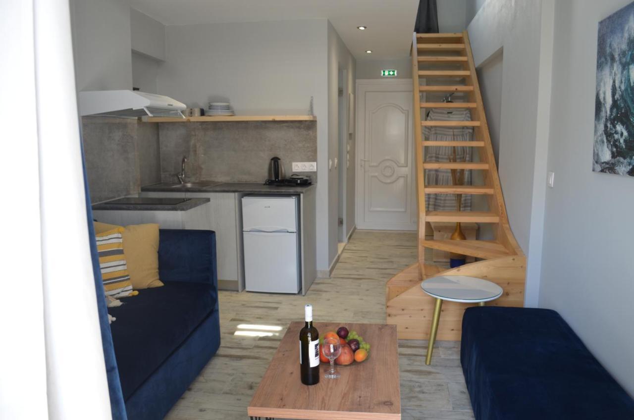 Kastro Luxury Studios And Mezonette Skiathos Town Ngoại thất bức ảnh